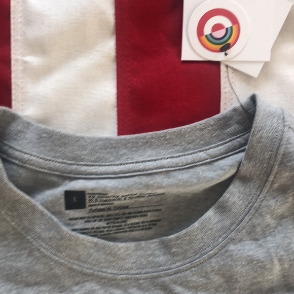 T shirt - Picture 2 of 7